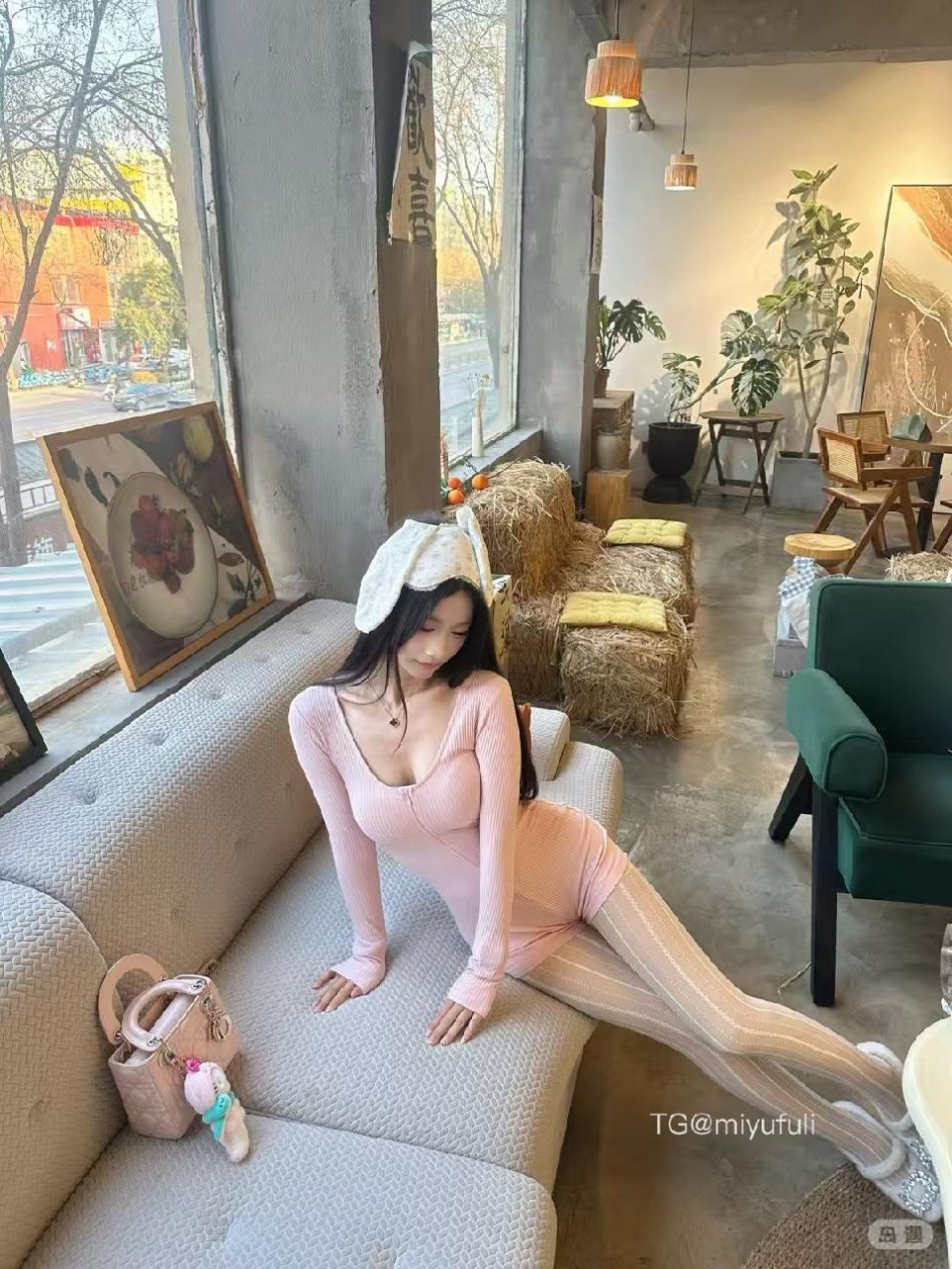 玉酱. 2025-07-11 18:13:47 哥哥我好困～