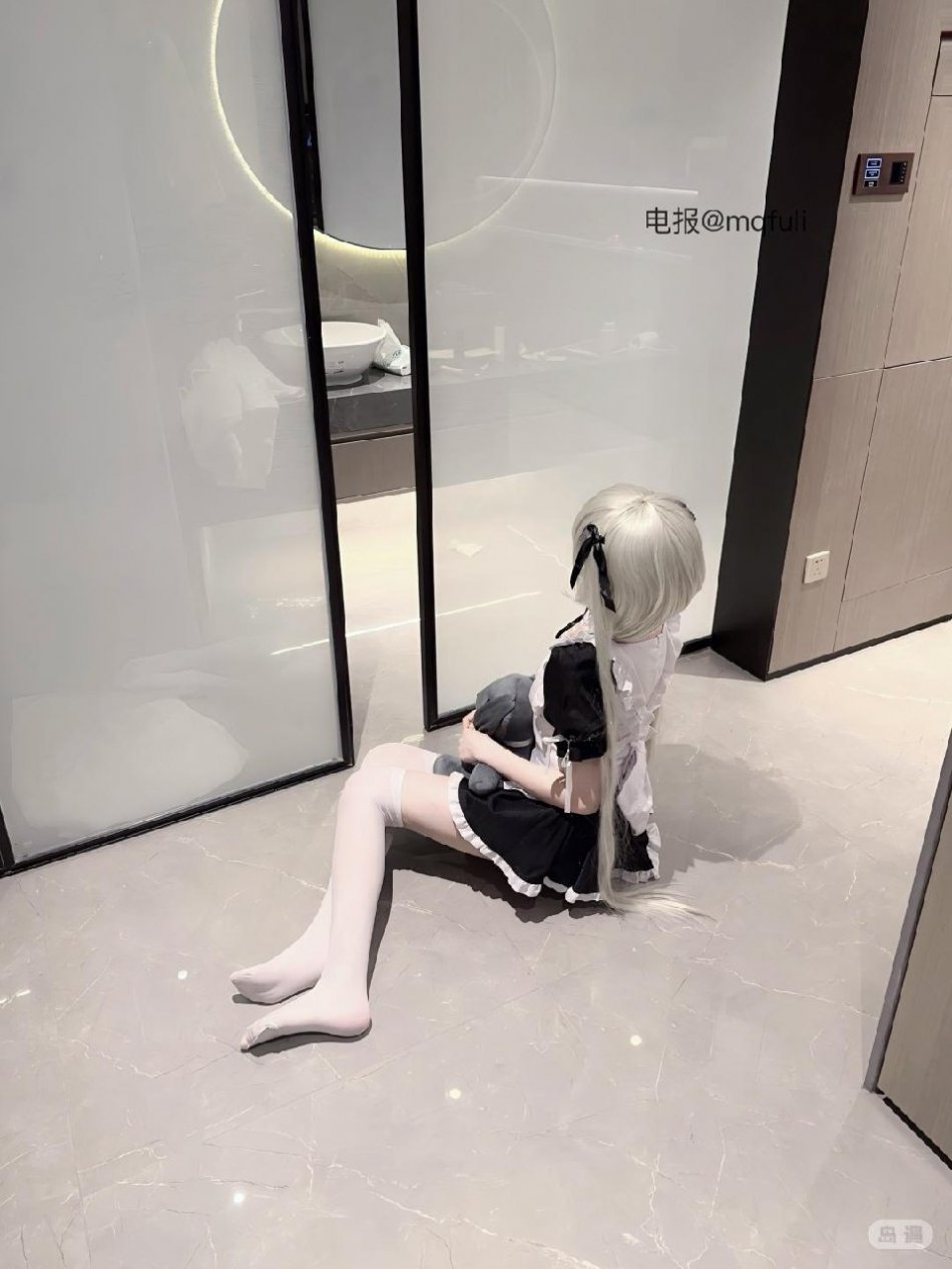 活在痛苦里 2025-07-21 16:33:11 小白丝~