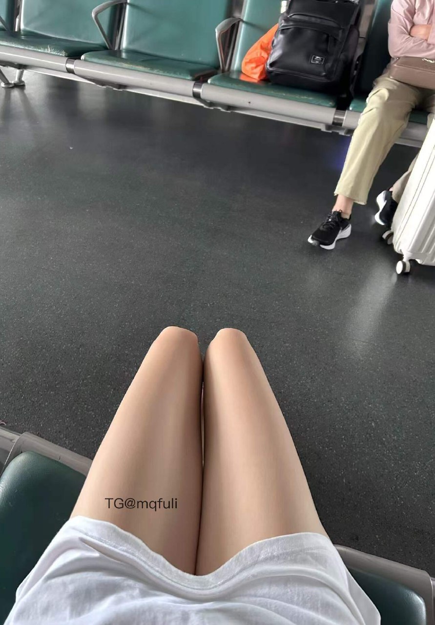 小宣先睡噜 2025-08-01 19:51:59 谁说的看腿😚 第2张