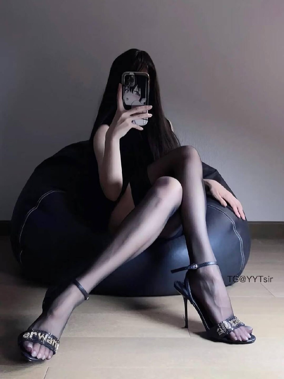 乐乐奶冰 2025-08-07 03:04:58 突然发现自己蛮好看的 第2张