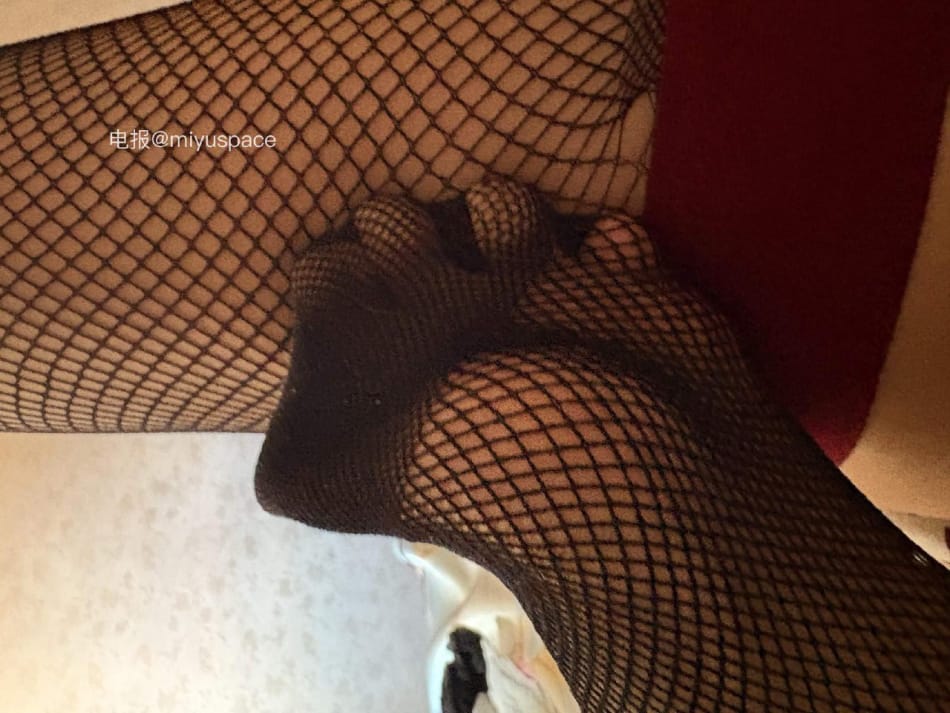 麦香鱼 2025-08-08 14:18:29 网袜穿着属实不如黑丝穿着舒服 第7张