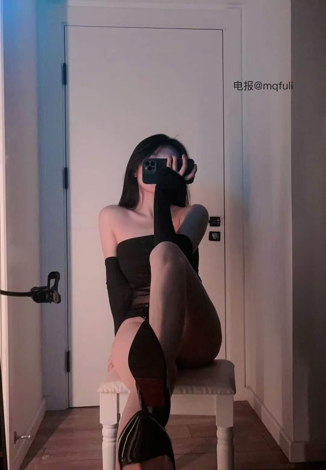 yummyki 2025-08-03 22:47:32 叉开了，怎么坐？ 第3张