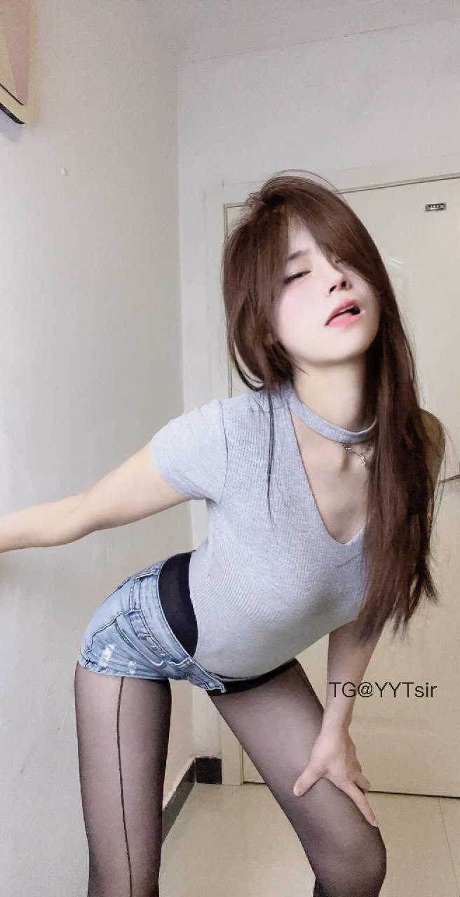 小熊同学 2025-08-10 20:58:55 摆碗筷，我要吃饭了 第3张