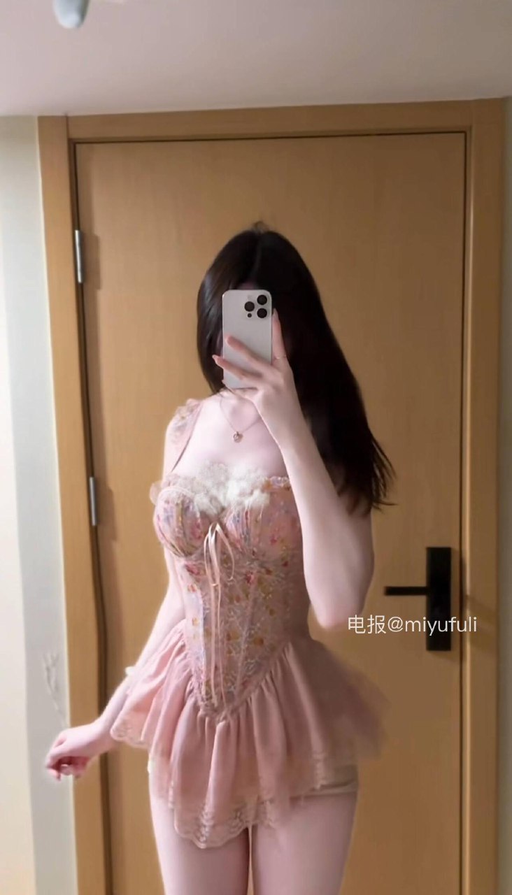 小酱粒 2025-08-11 07:59:40 这样出门回头率高不高！ 第4张