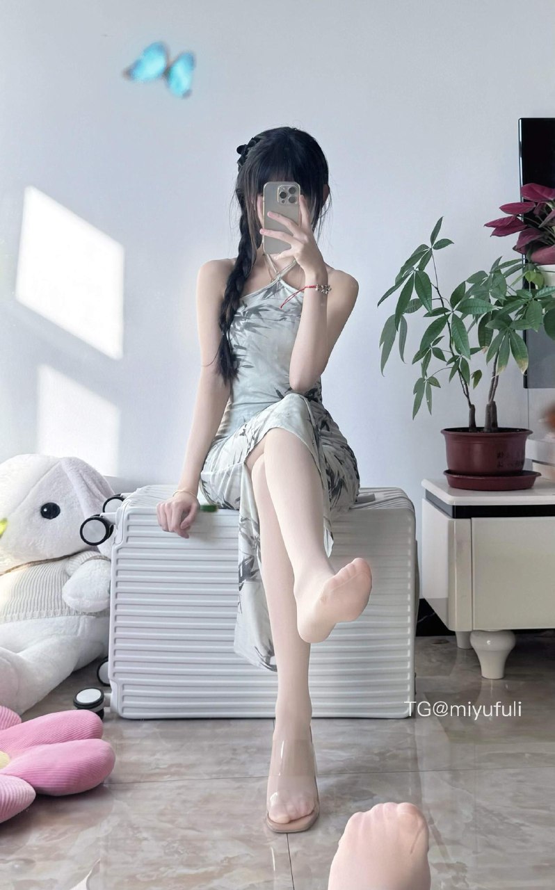 锦鲤 2025-08-08 16:38:08 #旗袍 第2张