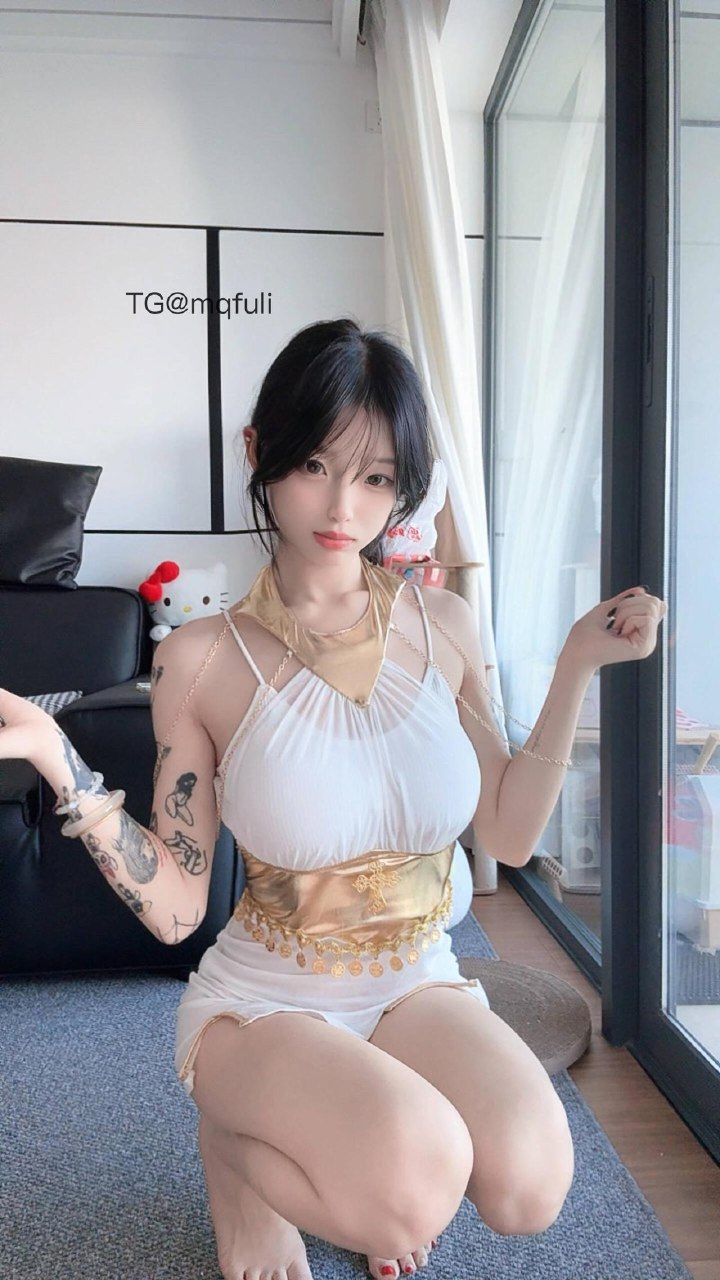 提苦茶子 2025-08-11 19:21:15 刚刚亲了风一口 过会它会吹在你脸上 第2张