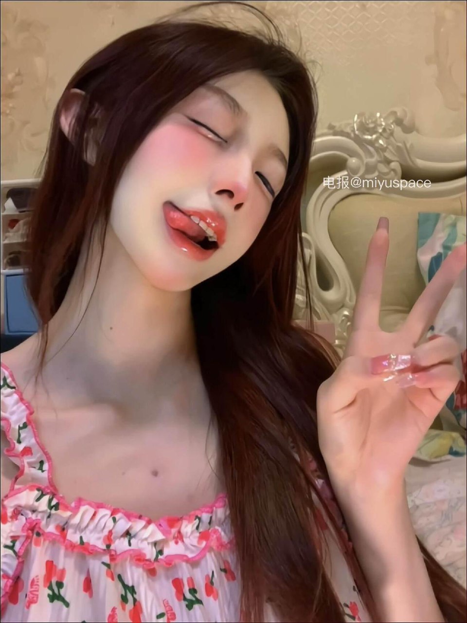 欲野小姐 2025-08-09 15:03:04 舔了舔嘴唇 好甜 第2张