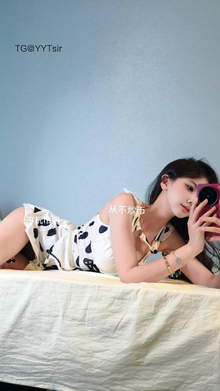 刘二萌 2025-08-12 20:56:58 夏天根本不热因为你的冷暴力会给我降温