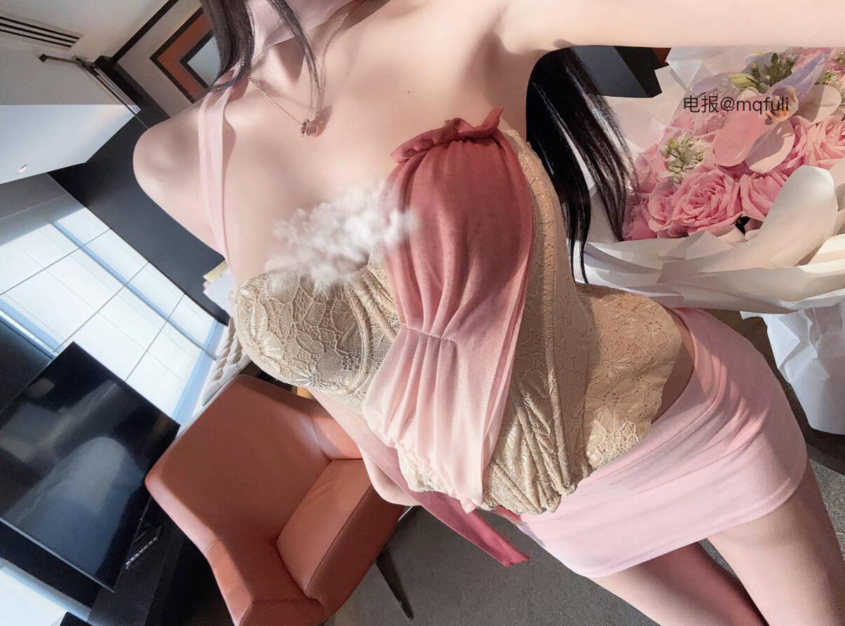 小奈酱 2025-08-13 22:26:41 臭弟弟，你拿什么抵抗我 第4张