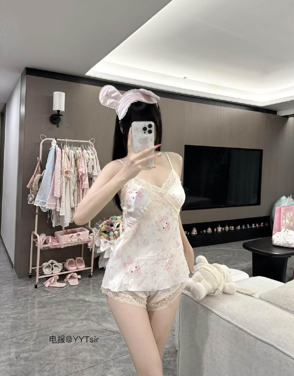 小酱粒 2025-08-14 07:34:09 眼罩当成发饰用萌萌的 第3张