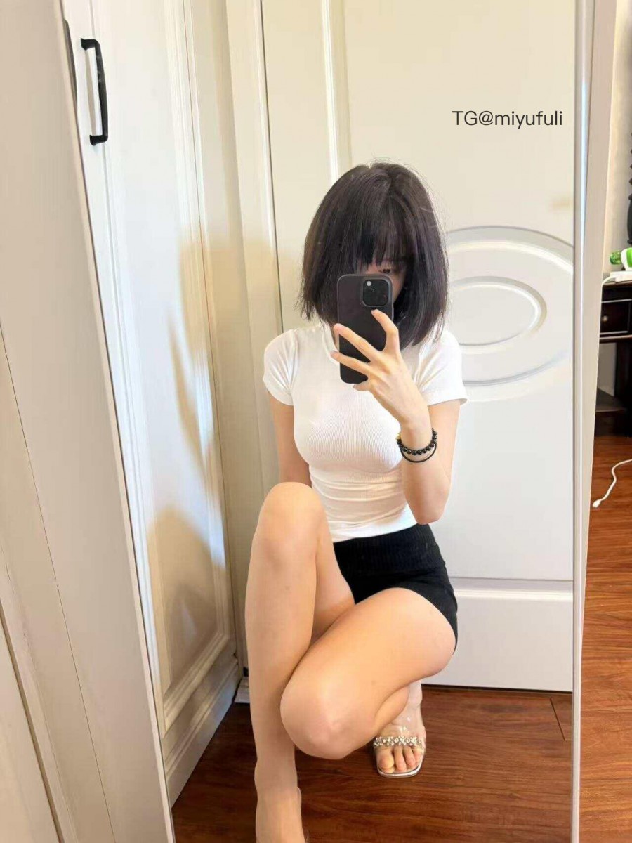 月饼 2025-08-15 01:17:43 晚上好呀宝宝们想我了没 第1张