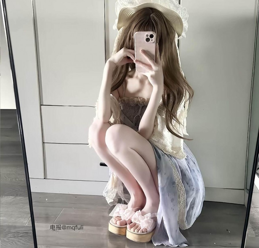 小酱粒 2025-08-17 10:26:45 游泳吗？这套泳衣👙是你想看的吗 第3张