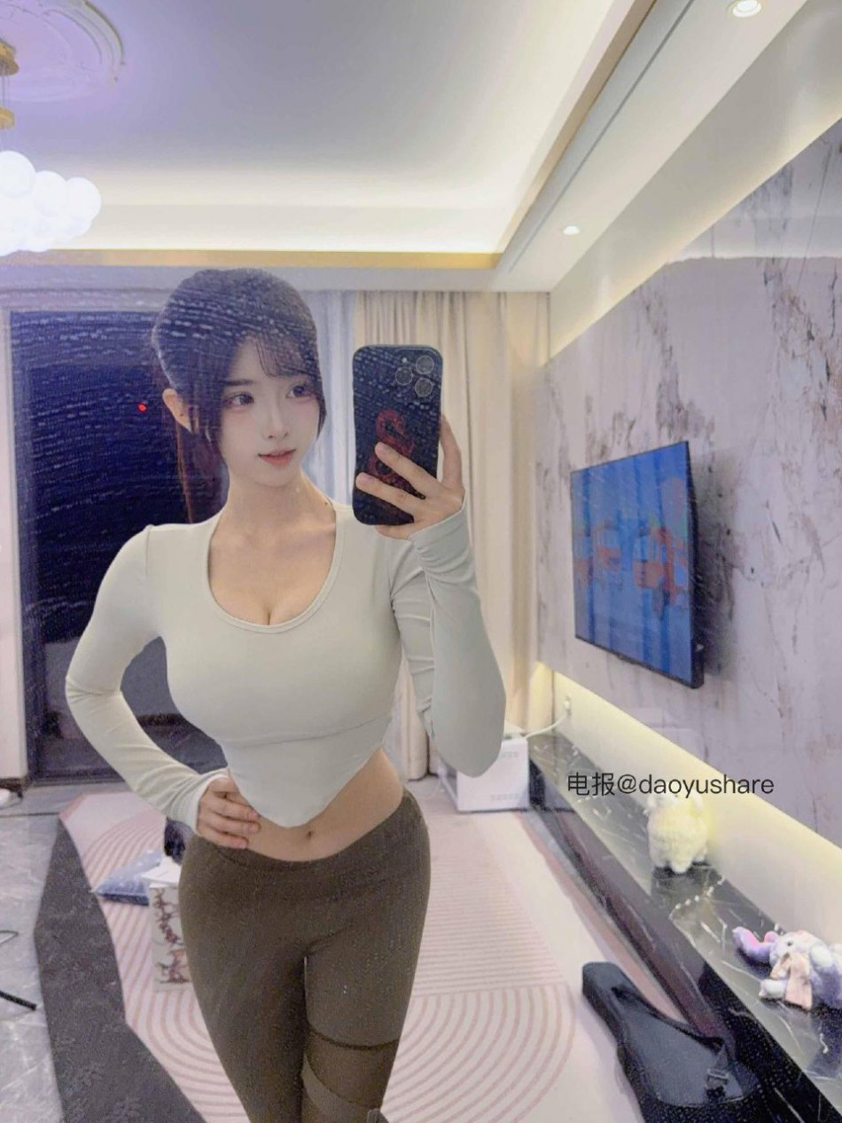 卿风 2025-08-18 15:05:36 睡不着觉 因为睡不着你 第5张