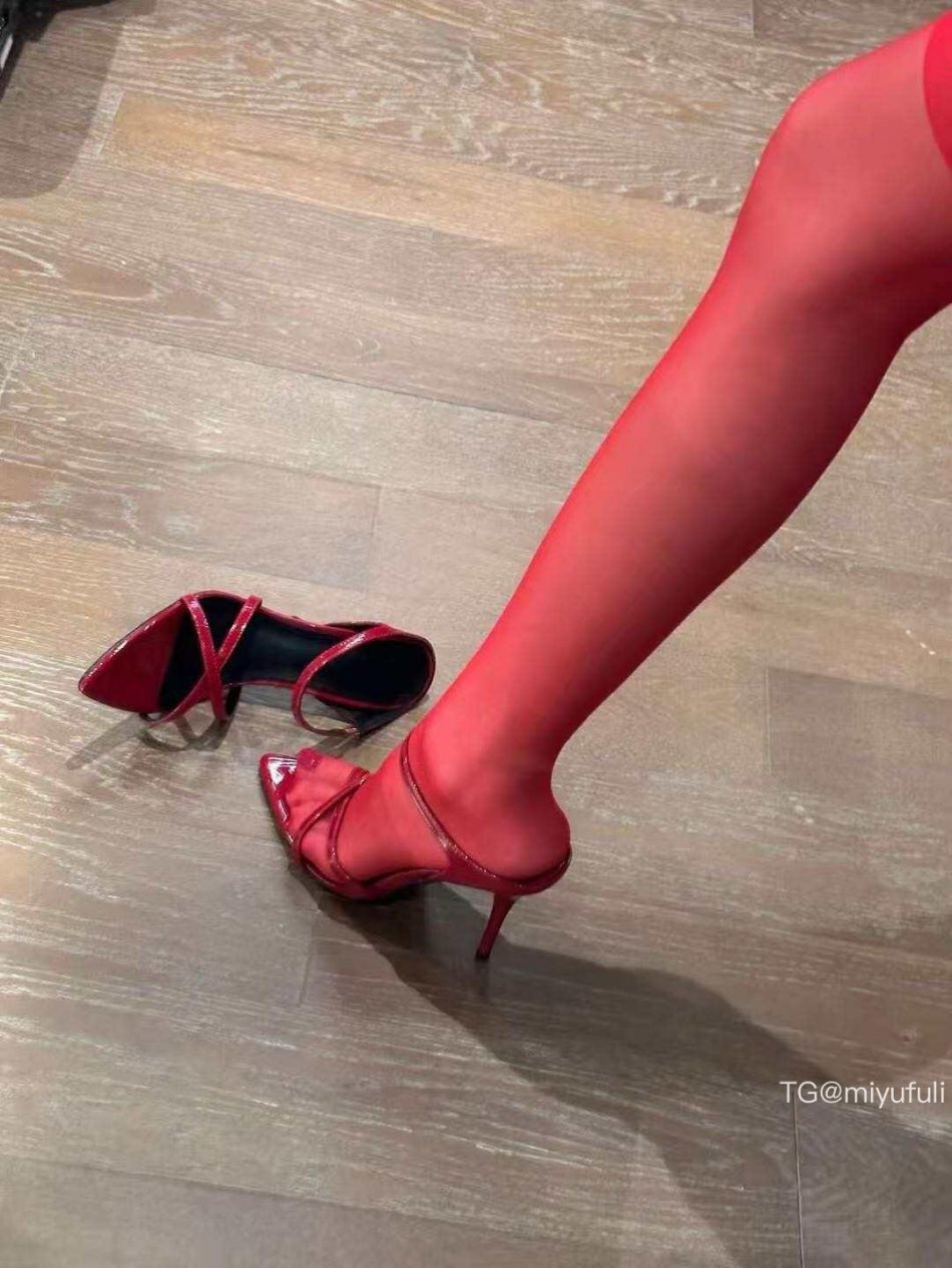 yummyki 2025-08-18 16:41:51 太显身材了🫥 第1张