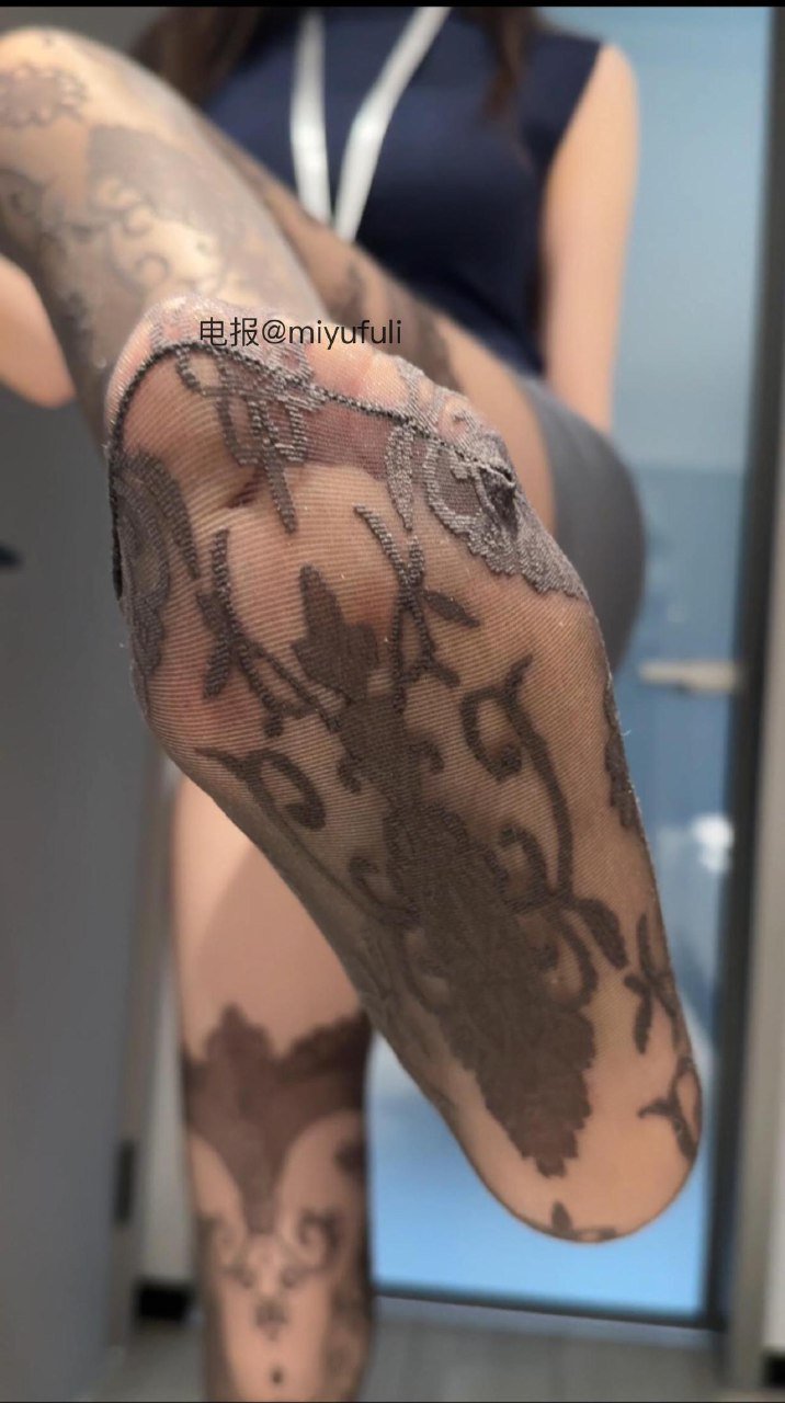 林扣弦 2025-08-18 18:11:41 给宝宝们拍摄了各种套装 写真or视频🎬哦 照片11p+视频5v 第7张