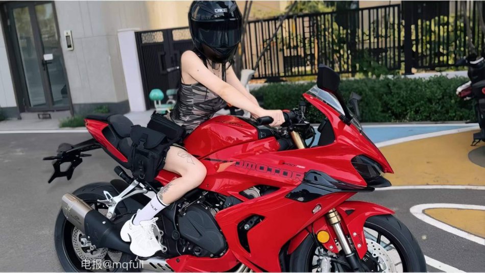 一只树懒 2025-08-12 16:20:16 车车后面差一个人哦 你要坐吗😉 第7张