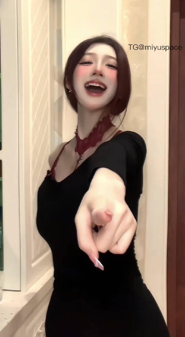 欲野小姐 2025-08-19 19:00:02 这身穿搭宝宝喜欢吗 第5张