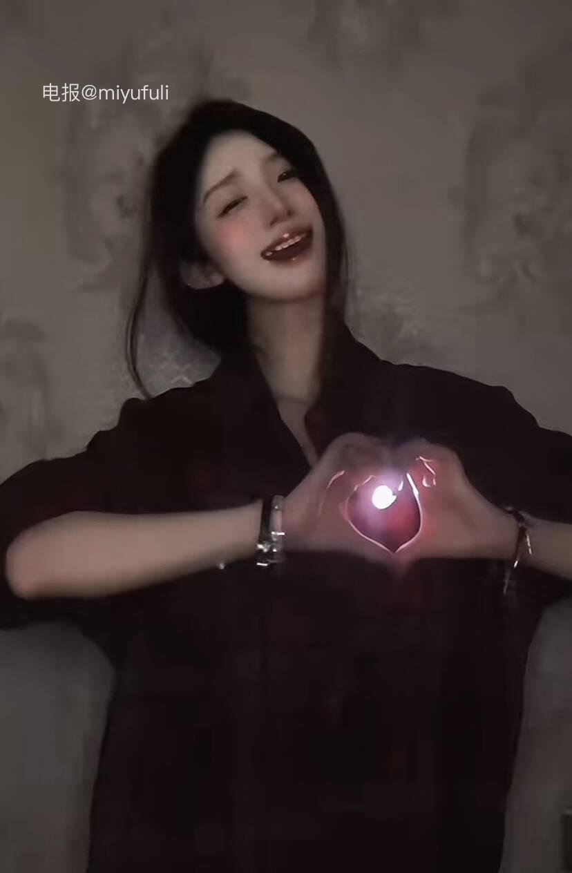 欲野小姐 2025-08-19 19:00:02 这身穿搭宝宝喜欢吗 第7张