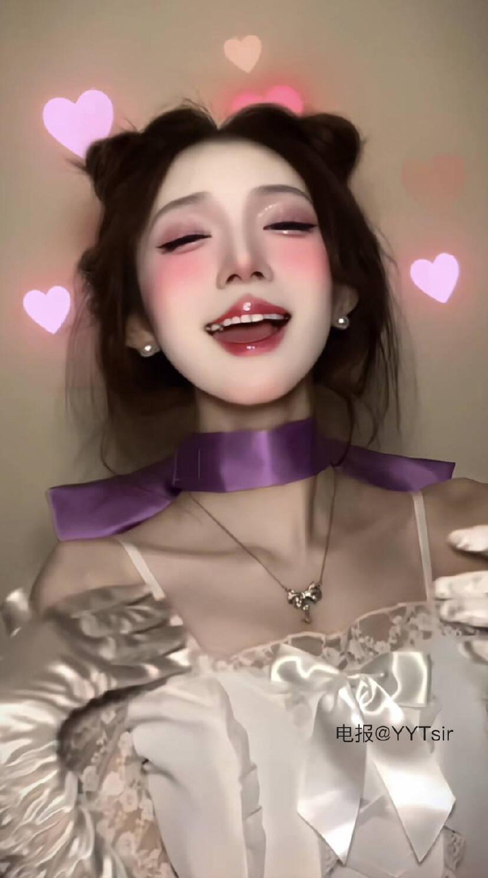 欲野小姐 2025-08-19 20:00:05 照片合集65p 第20张