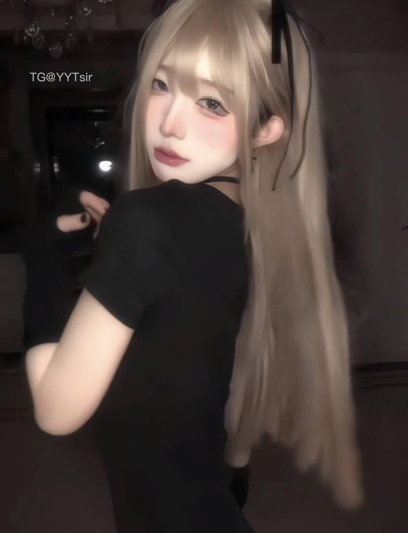 欲野小姐 2025-08-19 20:00:05 照片合集65p 第51张