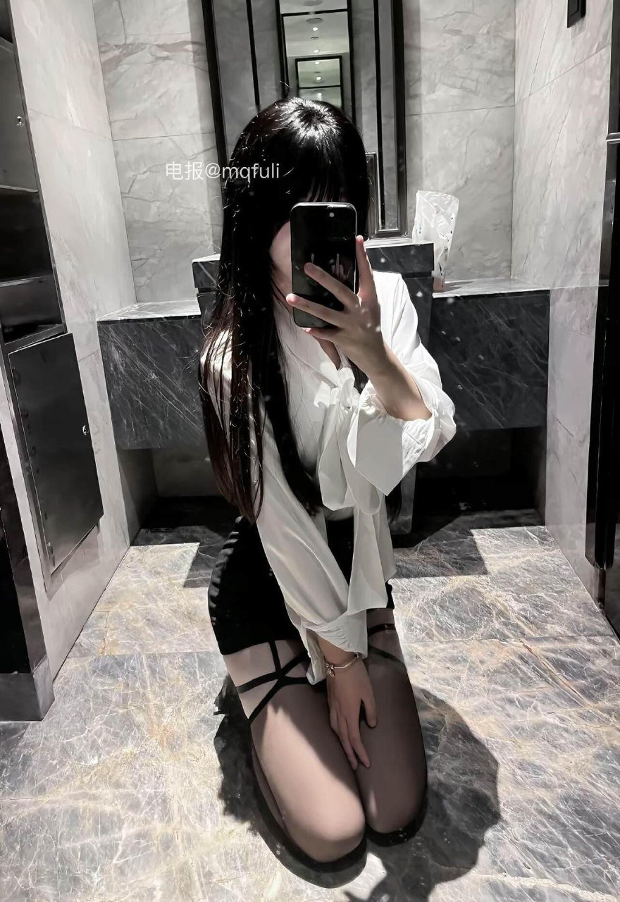 小酱粒 2025-08-20 09:34:09 想泡我 那就看你够不够资格 第5张