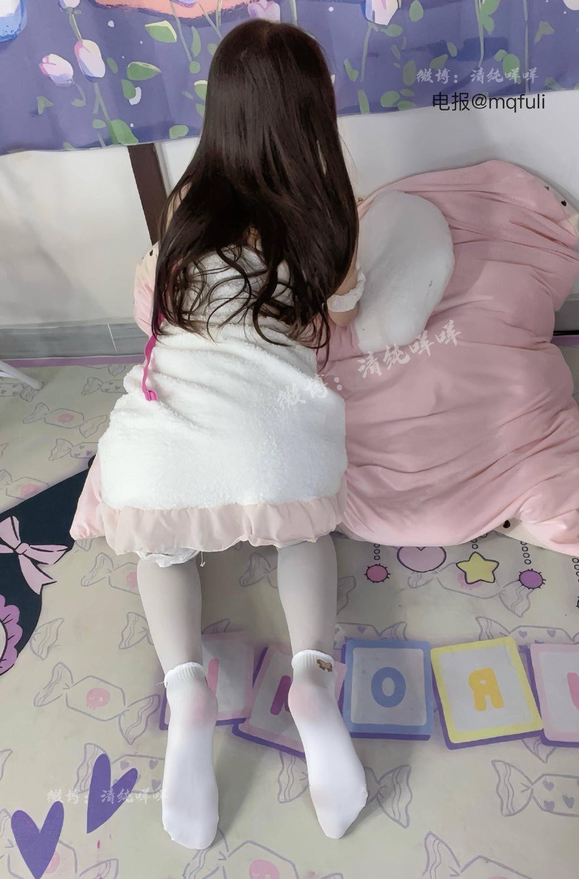 清纯咩咩 2025-08-21 03:37:59 喜欢吃雪糕吗？ 第8张