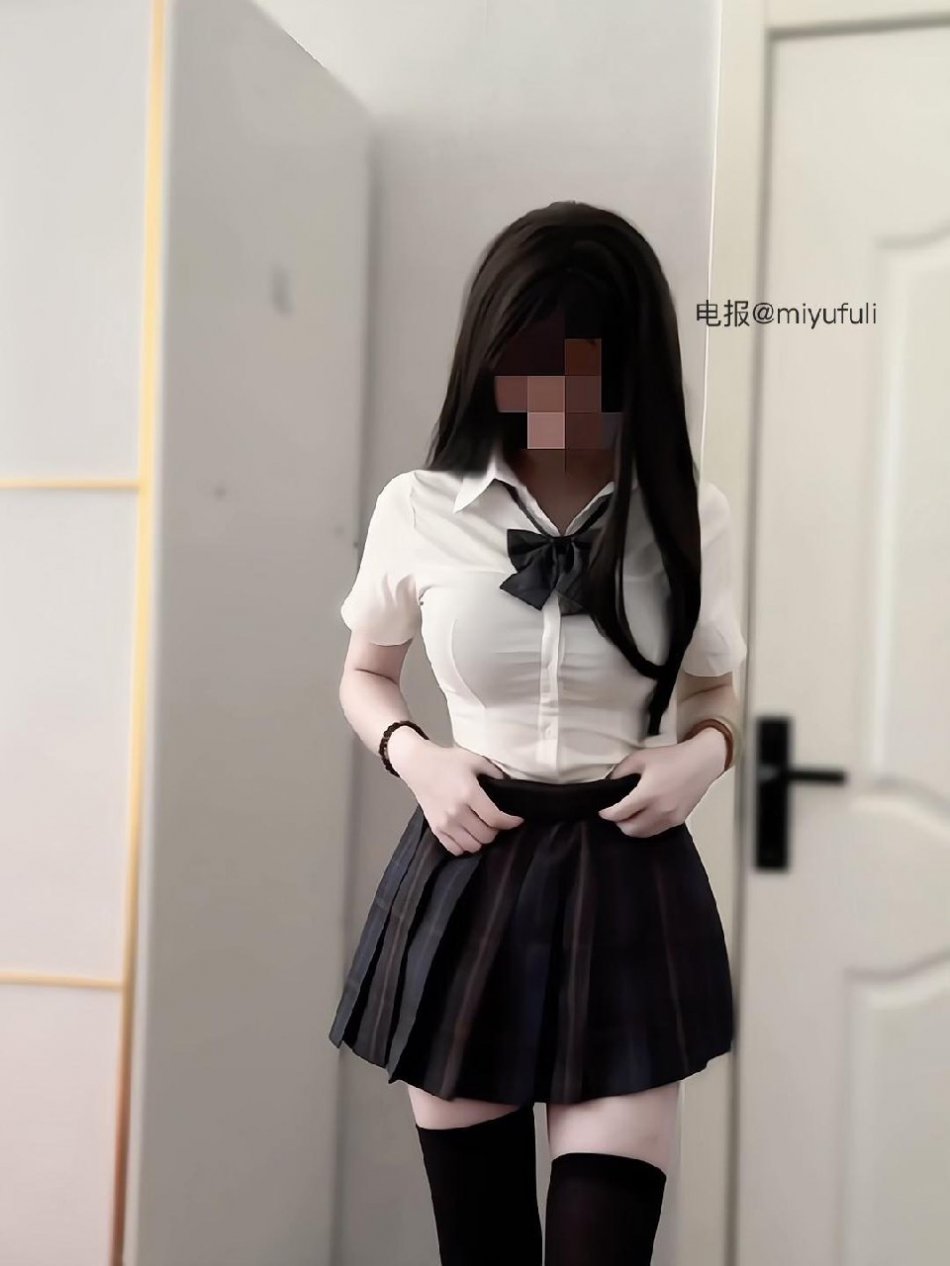 鱼妹 2025-08-21 12:03:54 冷冰冰的爱我一点也不想靠近 第2张