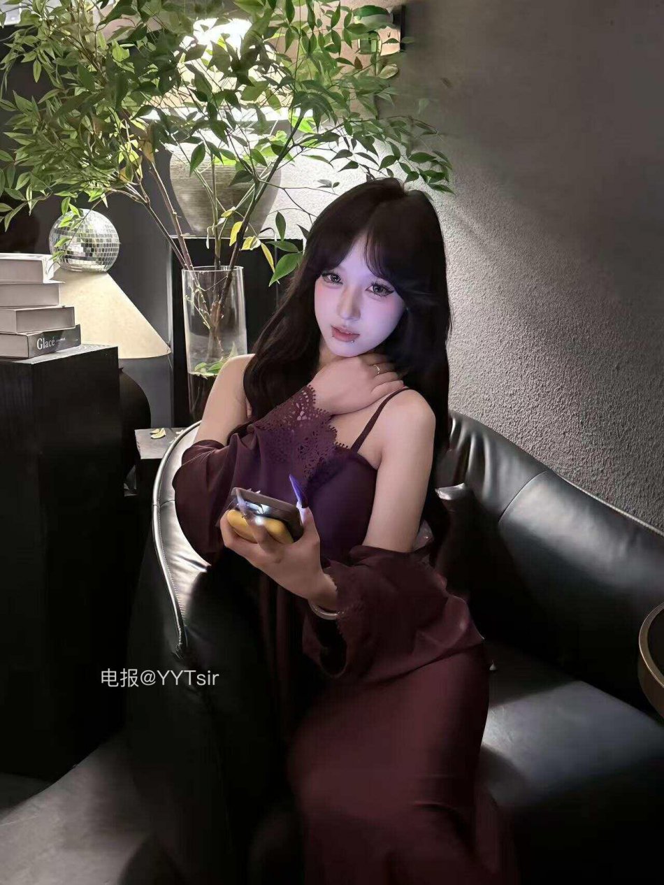 受气包 2025-08-18 13:22:01 看着我的眼睛 你真的不喜欢吗 第2张