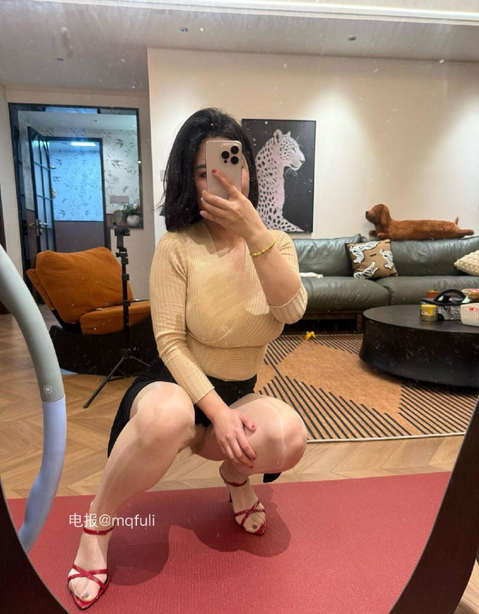 芳姨 截止2025-08-22前 照片107p 第16张