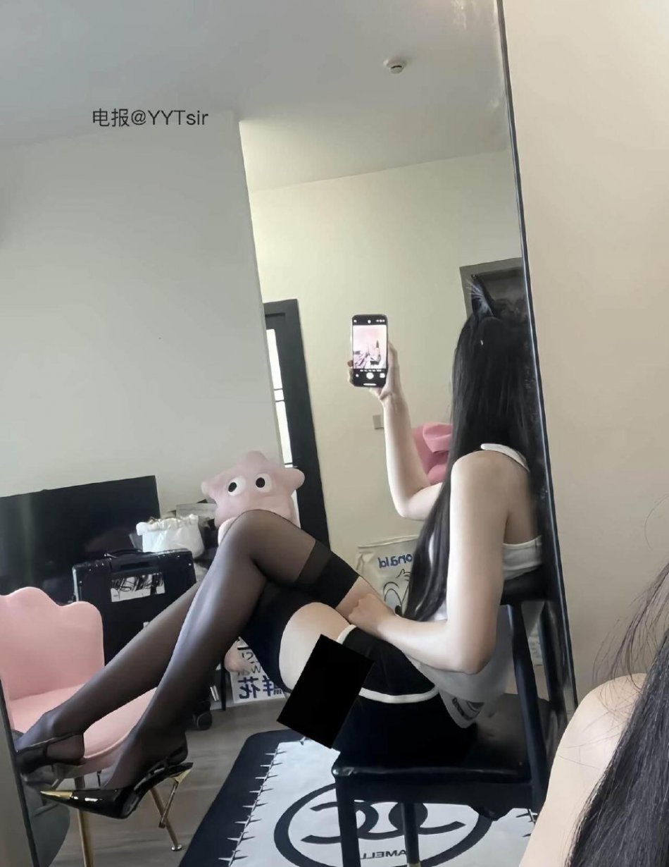 小酱粒 2025-08-24 09:34:17 憋看了 冲你来的 第5张