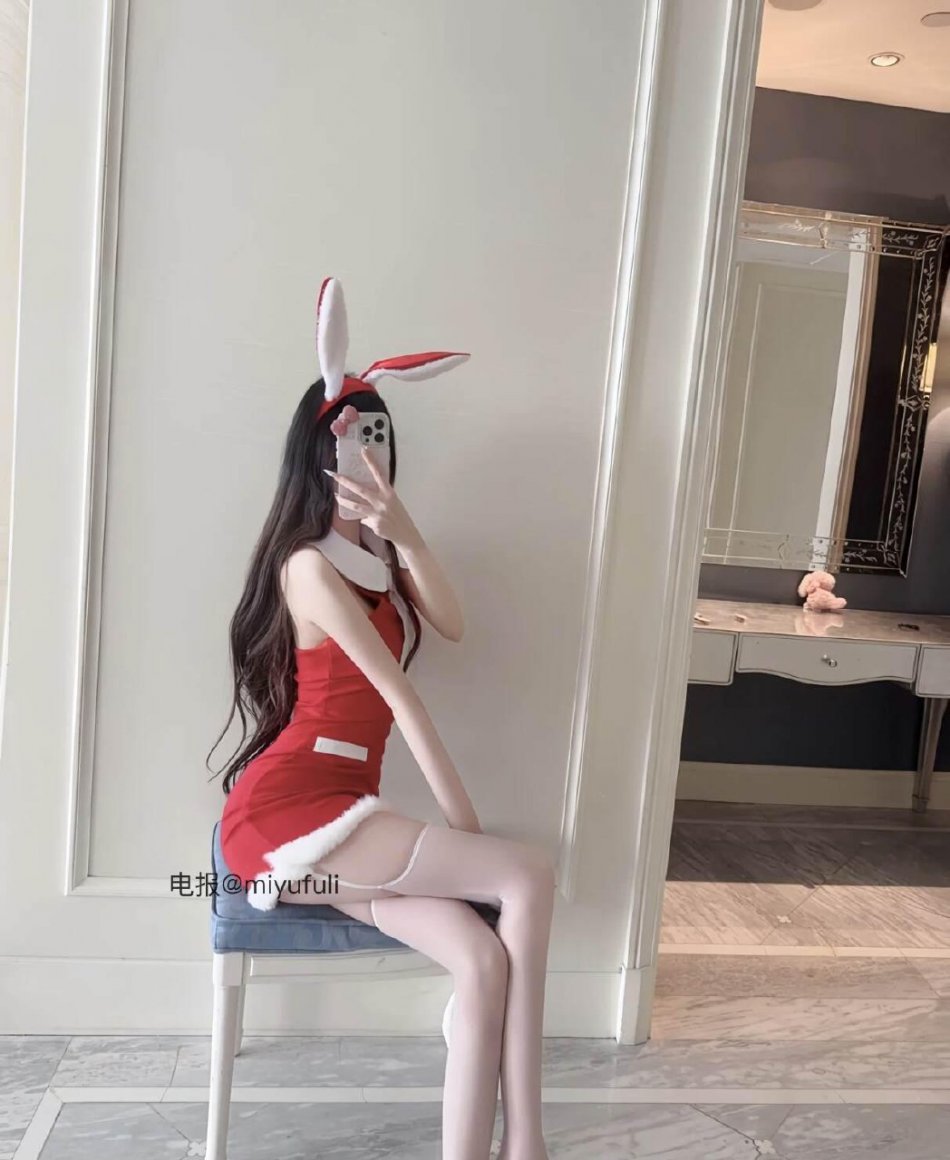 糖果不熬夜 2025-08-26 09:05:55 哥哥们喜欢我穿这样吗