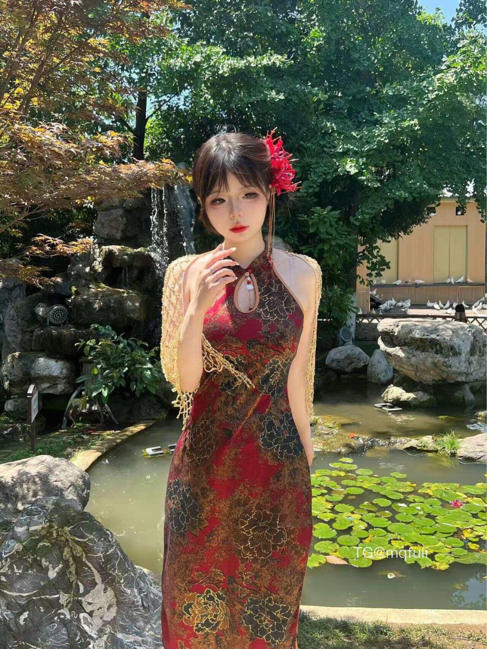 小e饱饱 2025-08-20 00:48:46 说话不中听 掐着脖子亲 第1张