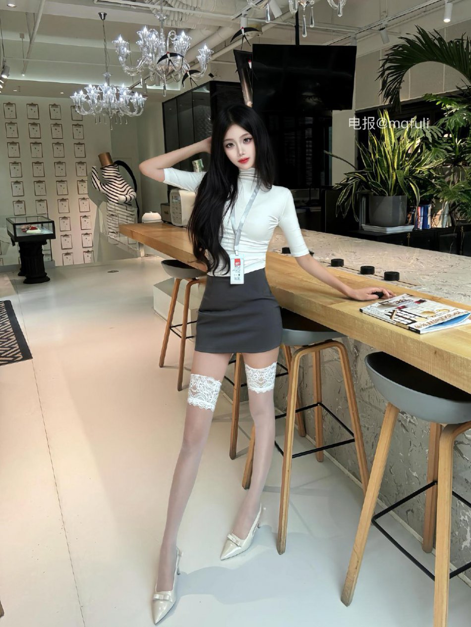 糖果不熬夜 2025-08-26 15:38:16 这丝袜可行吗