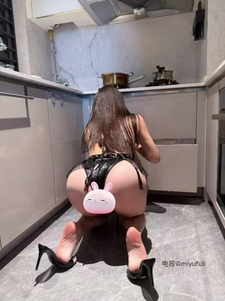 美羊羊 2025-08-25 21:23:53 付费帖 首款全套8张 第1张