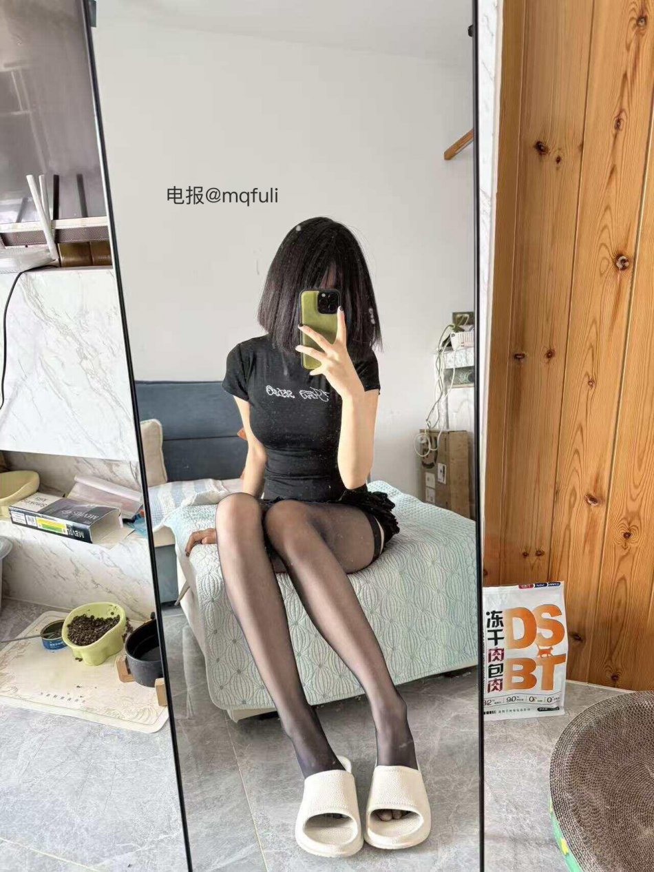 月饼 2025-08-26 17:01:04 都说黑si金典 永看不腻噢💗 第7张