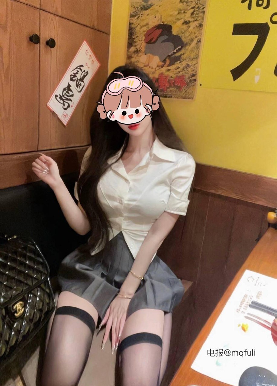 糖果不熬夜 2025-08-27 09:05:40 你们的性感小辣妹来了