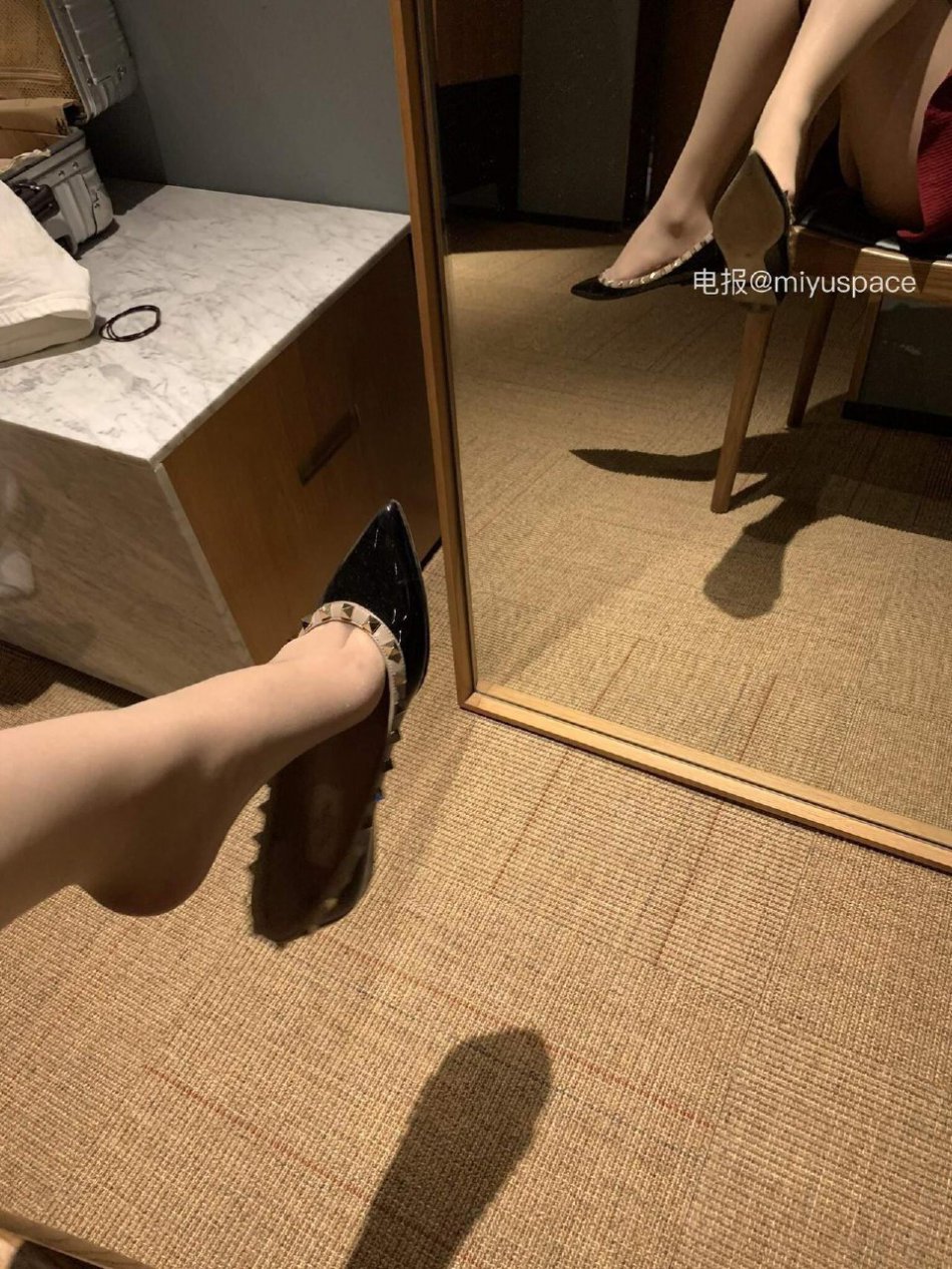 兔兔的小岛 2025-08-27 14:21:43 华伦天奴 第12张