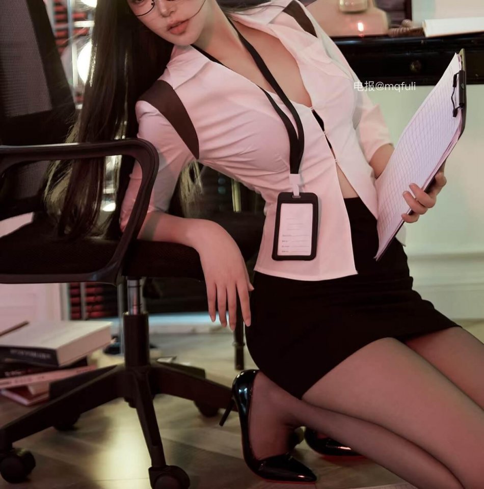 午夜桃香 2025-08-28 11:16:39 解锁甜妹 第1张