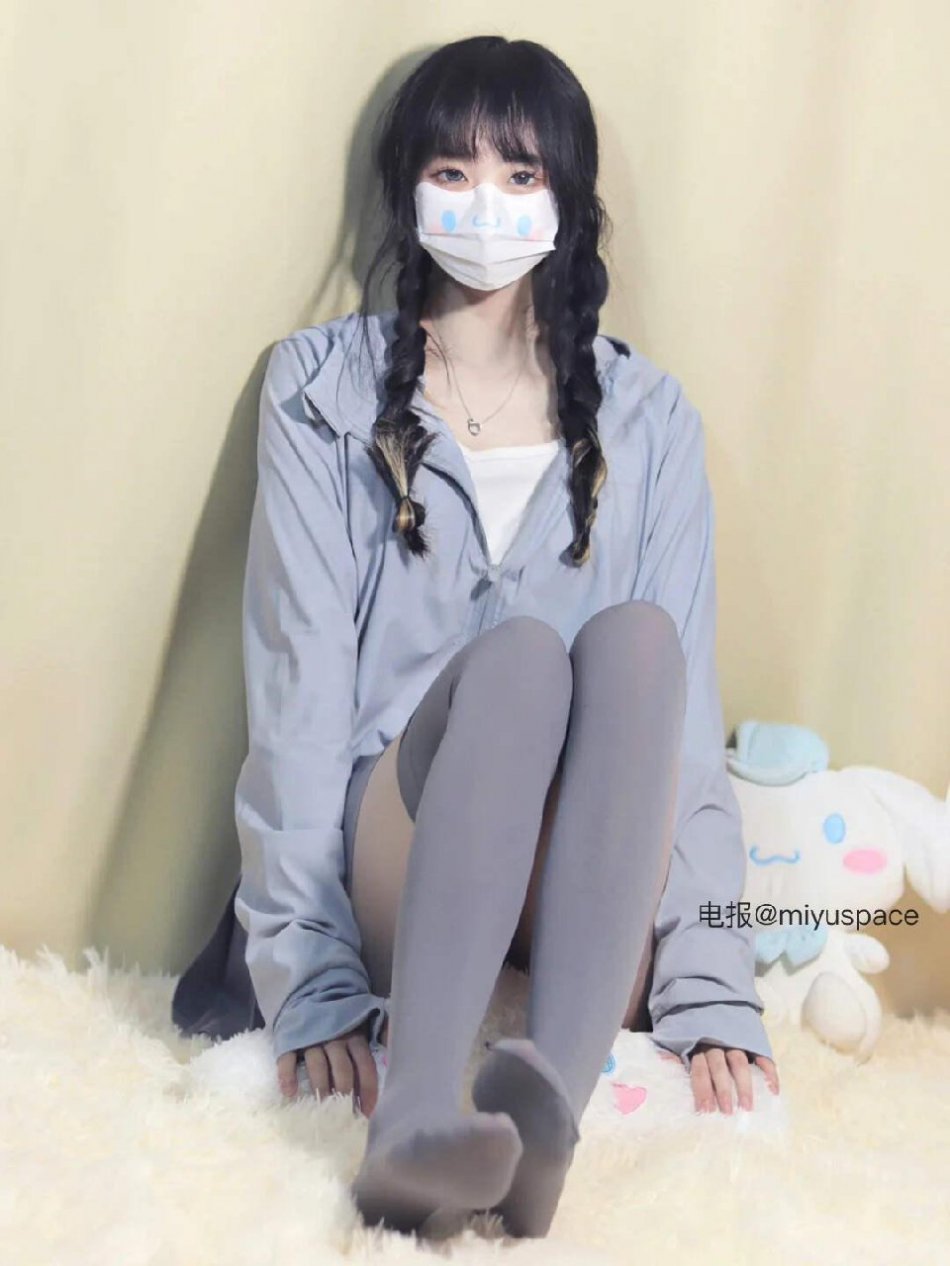 紫沐 2025-08-29 07:43:48 灰丝 第1张