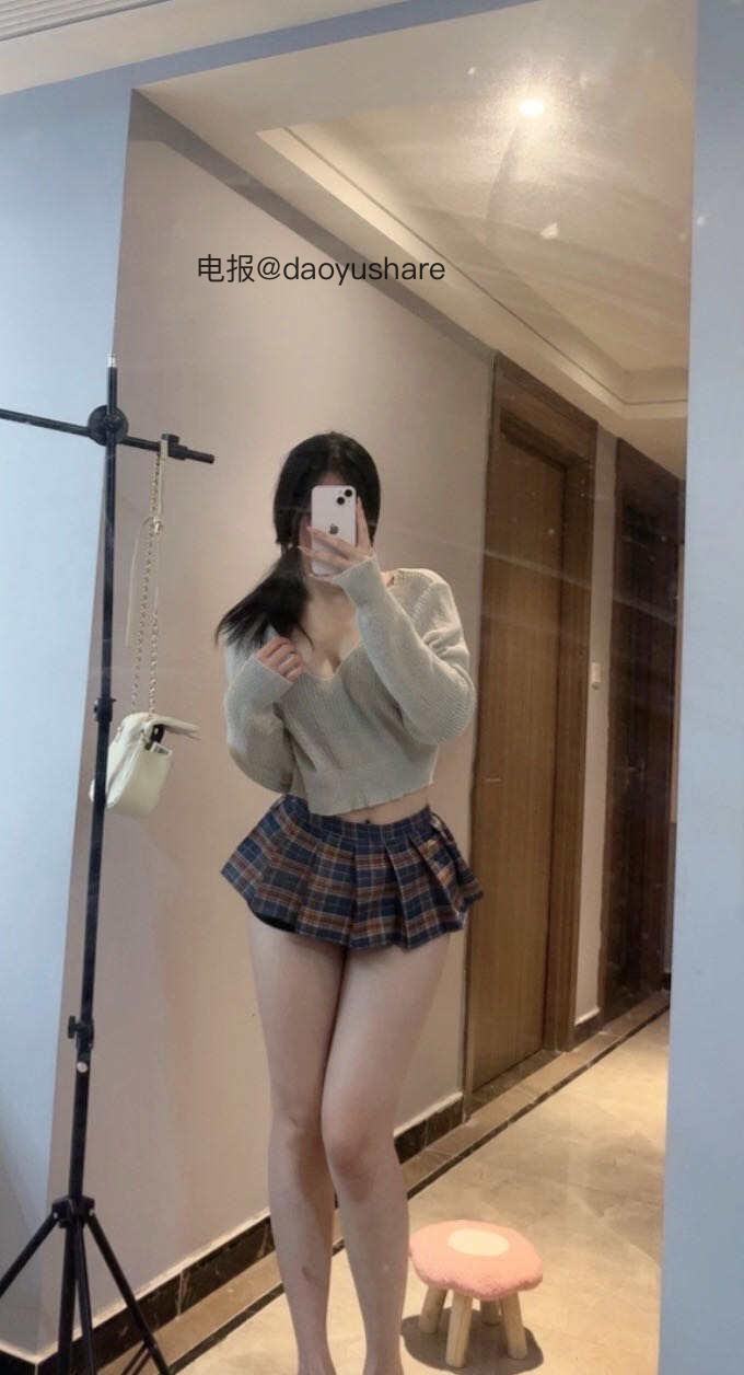 鱼香肉丝 2025-08-29 00:09:38 我有一个秘密 需要嘴对嘴告诉你 第2张