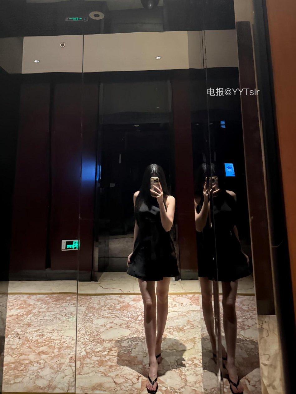 都快兔了 2025-08-28 18:16:25 照片合集 77p 都快兔了差点兔了 第17张