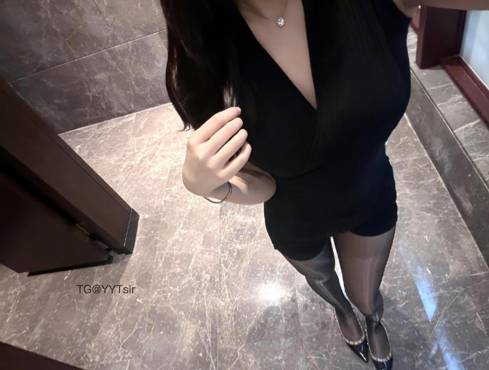 都快兔了 2025-08-28 18:16:25 照片合集 77p 都快兔了差点兔了 第42张