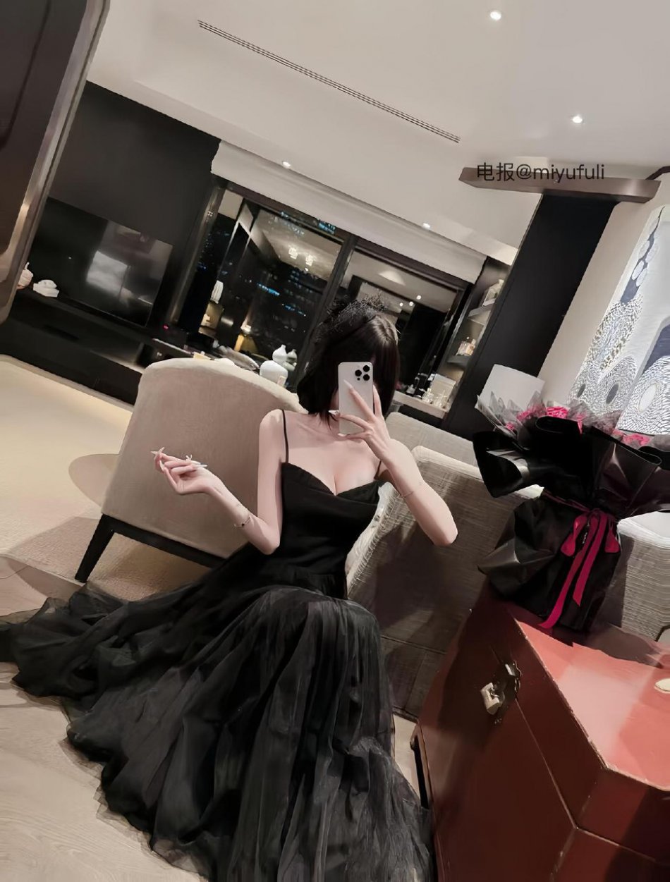 都快兔了 2025-08-28 18:16:25 照片合集 77p 都快兔了差点兔了 第51张