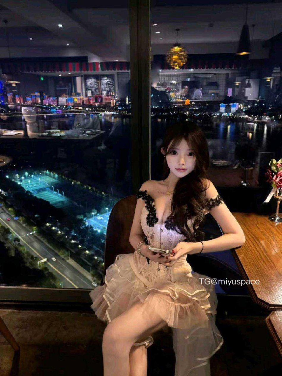 兔比 2025-08-28 17:32:24 申请加入你的购物车成为你熬夜的宝贝 兔兔比 第1张