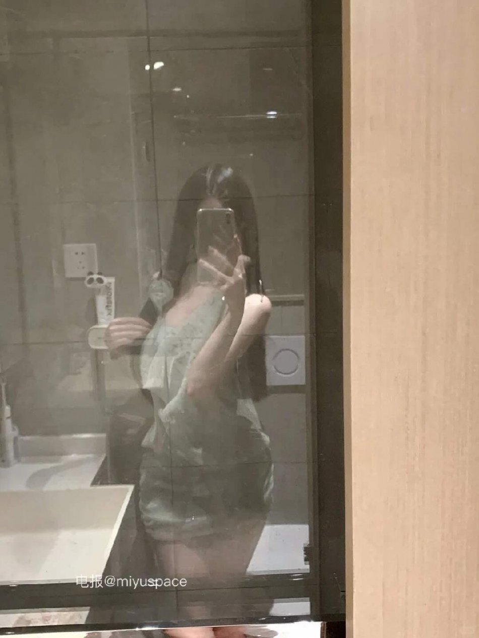 小奶猪🐽 2025-08-04 09:52:07 最近又偷懒了😘 能原谅我吗 小奶猪 第3张