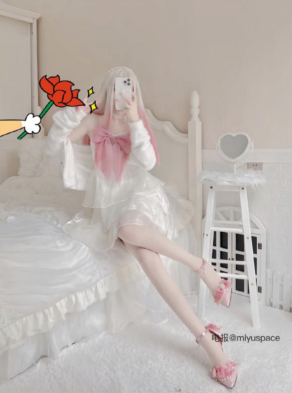 林沐 2025-08-09 07:07:59 浅发一下我的春日野穹旗袍cos 第2张