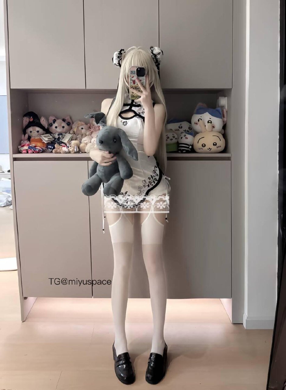 林沐 2025-08-09 07:07:59 浅发一下我的春日野穹旗袍cos 第5张