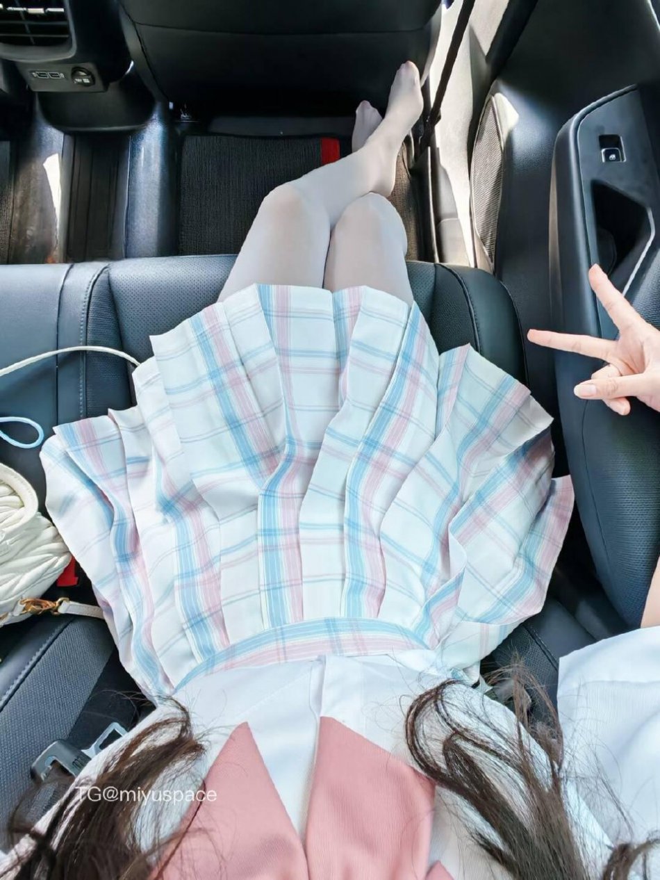 可可爱吃糖 2025-08-10 01:38:24 JK日常 第1张