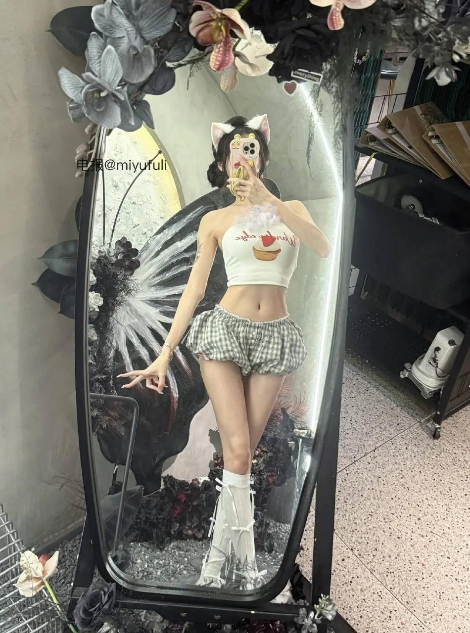 小妞妞💕 2025-08-12 13:50:52 呀～脚底脏了😤 小妞妞 第8张