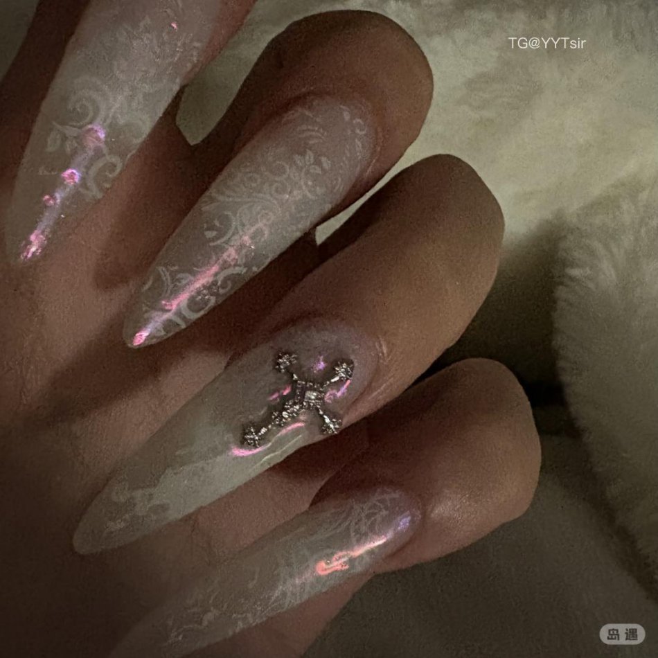 Naomimy 2025-08-21 22:39:52 直视我